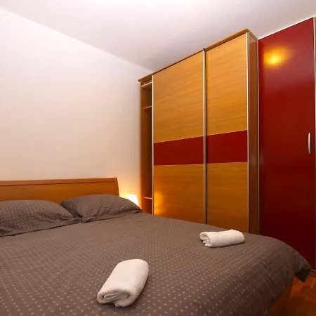 Apartamento Roberto 1988